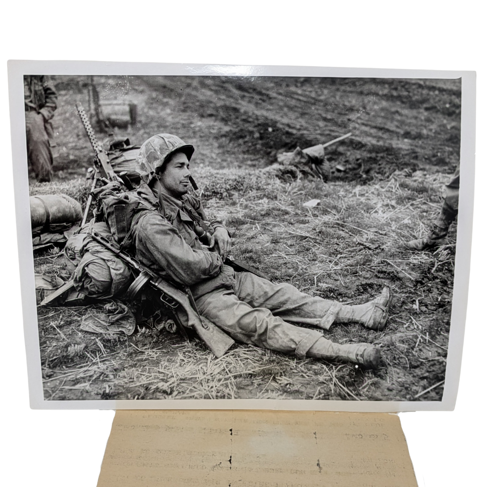 1951 Korean War Press Photo "Taking a Ten" - Parry's Vintage